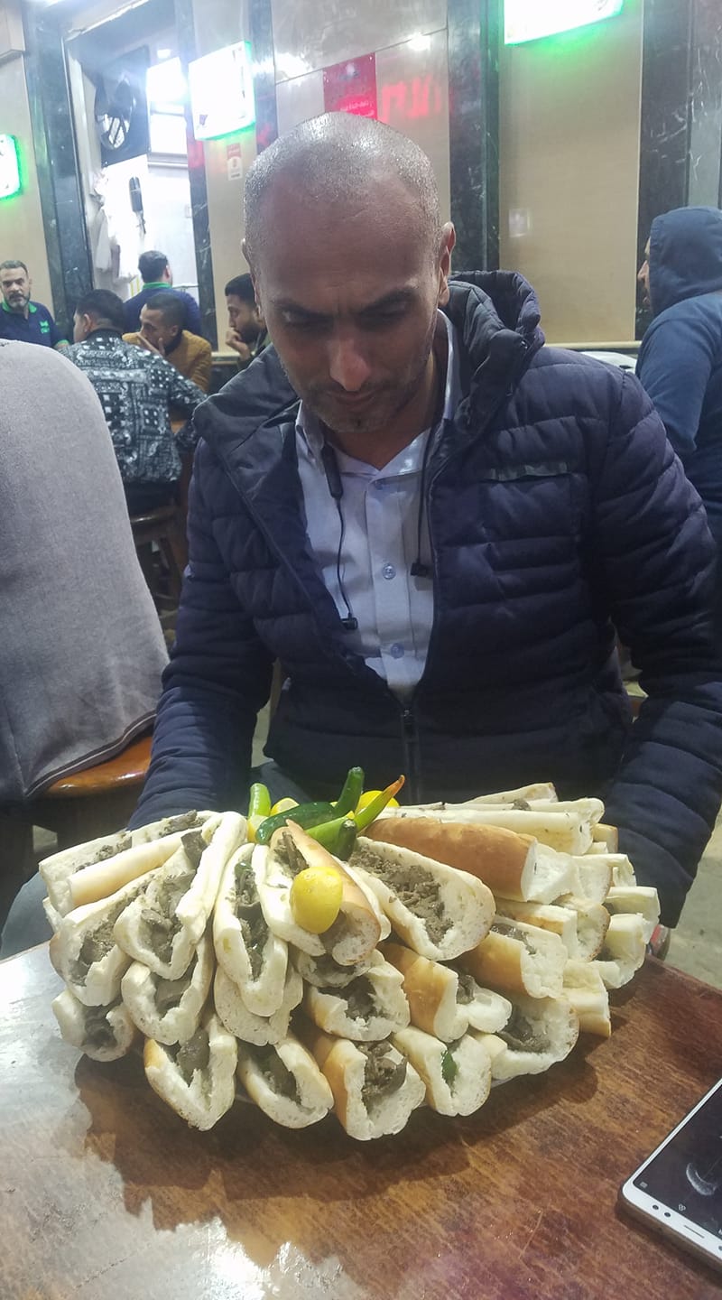 كبدة الفلاح ولا كبدة فرج أبو خالد