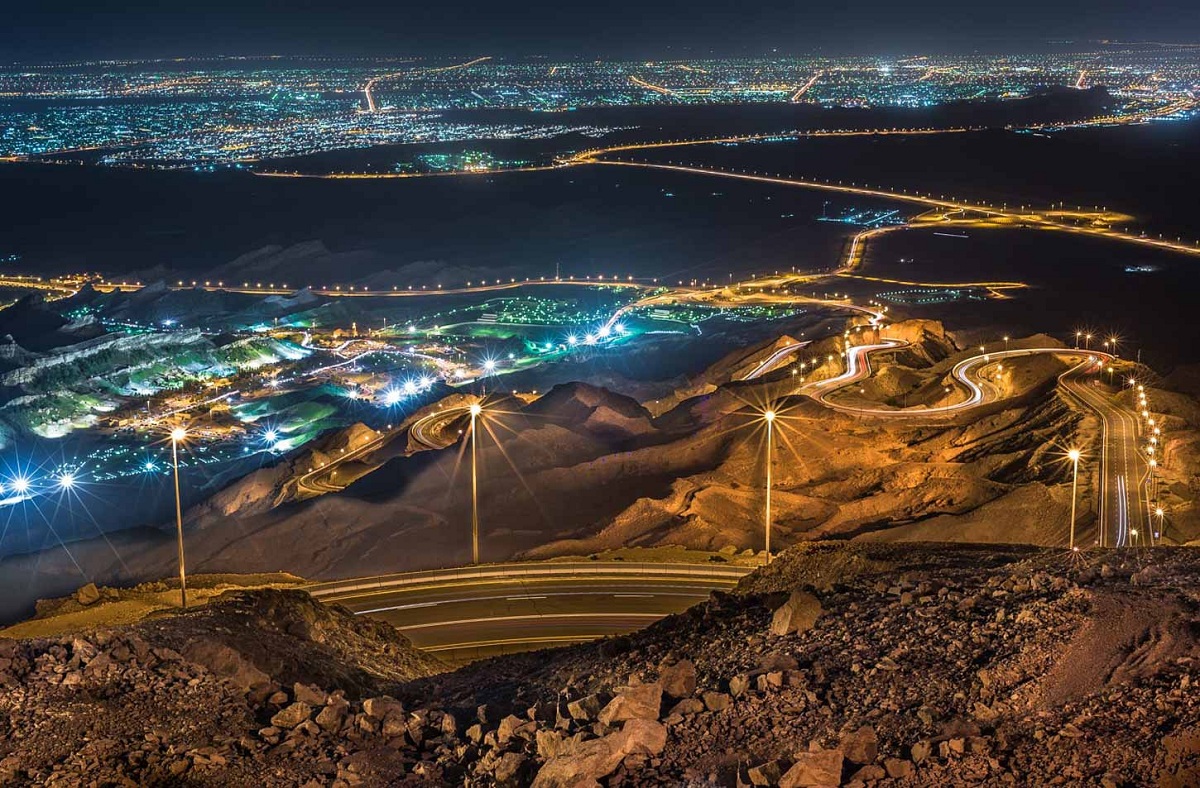 شاليهات في العين مع مسبح خاص